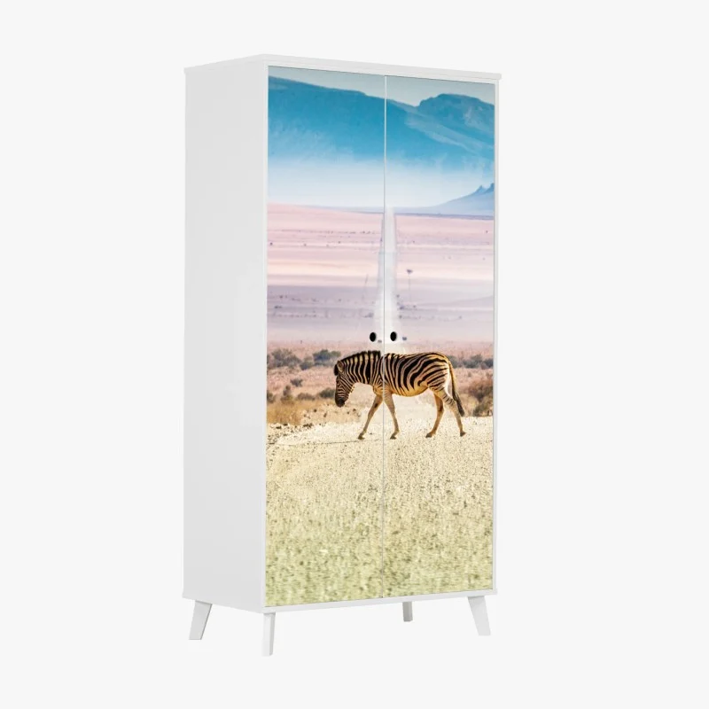 Sticker pour armoire zèbre solitaire sur la route du désert – Wallnifity® Sticker pour armoire zèbre solitaire sur la route du désert – Wallnifity®