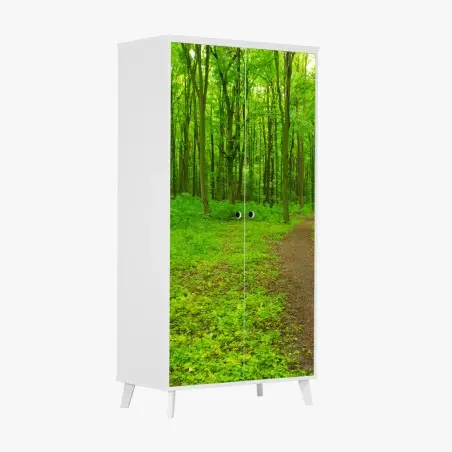 Sticker pour armoire forêt verdoyante et sentier sinueux – Wallnifity®