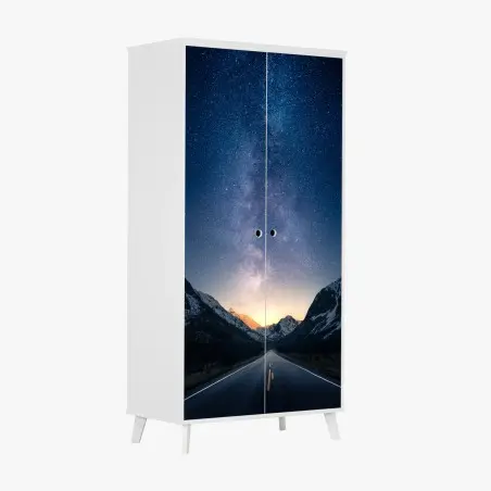 Sticker pour armoire route vers la voie lactée dans une vallée montagneuse – Wallnifity®