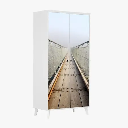 Sticker pour armoire promenade dans la brume : pont suspendu en perspective – Wallnifity®