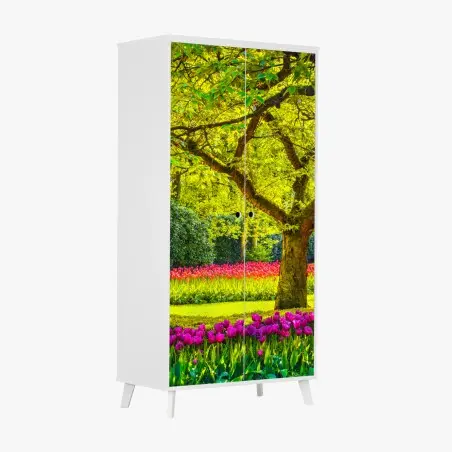 Sticker pour armoire promenade de printemps parmi les tulipes à Keukenhof – Wallnifity®