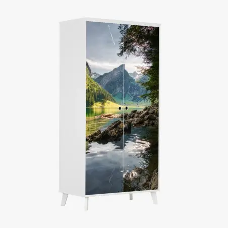 Sticker pour armoire lac alpin émeraude au pied des montagnes – Wallnifity®