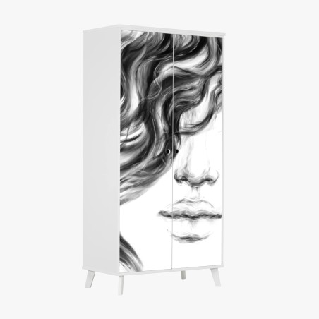 Sticker pour armoire portrait éthéré d'une femme aux cheveux ondulés – Wallnifity®