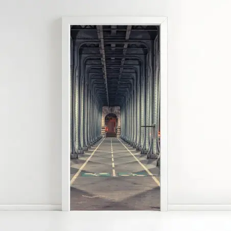 Sticker pour porte allée métallique symétrique au crépuscule – Wallnifity®