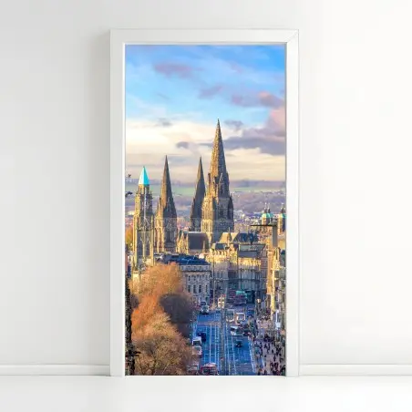 Sticker pour porte vue panoramique de la vieille ville d'Edimbourg au coucher du soleil – Wallnifity®