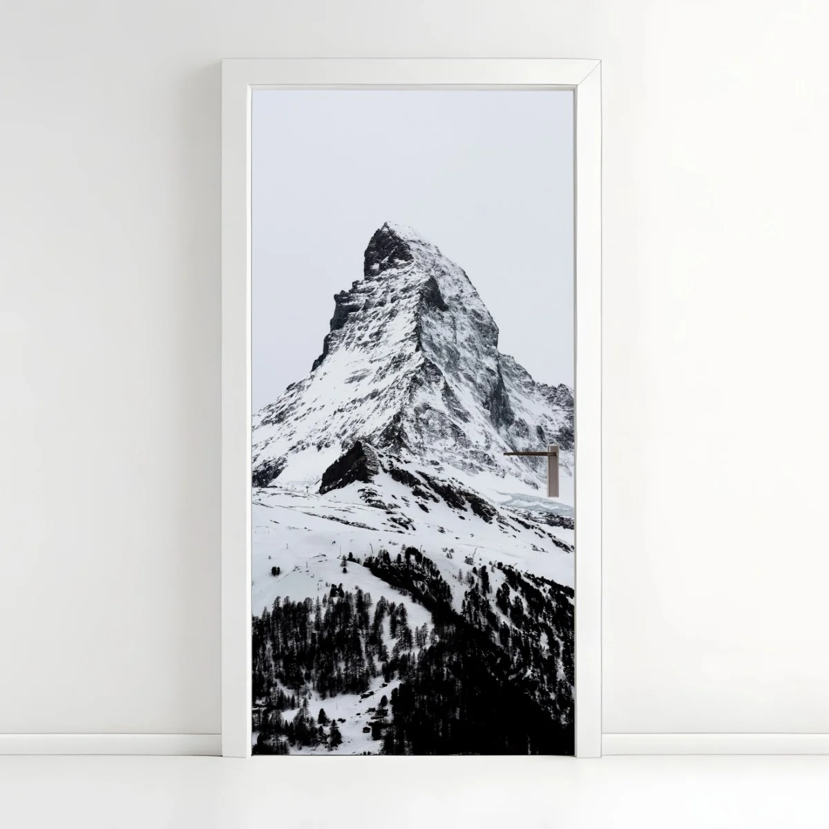 Sticker pour porte sommet majestueux enneigé – Wallnifity® Sticker pour porte sommet majestueux enneigé – Wallnifity®