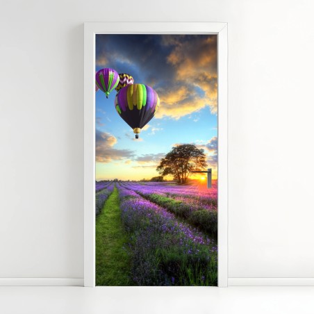 Sticker pour porte coucher de soleil sur champs de lavande et montgolfières – Wallnifity®