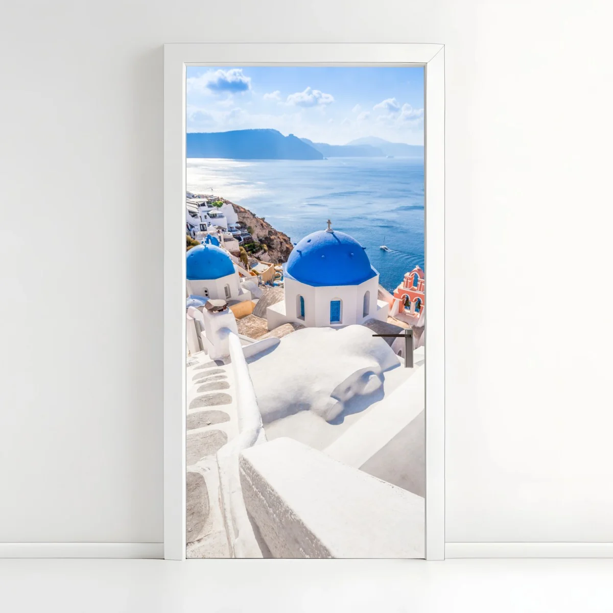 Sticker pour porte paysage côtier de Santorin aux dômes bleus – Wallnifity® Sticker pour porte paysage côtier de Santorin aux dômes bleus – Wallnifity®