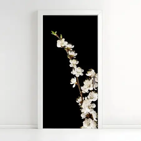 Sticker pour porte branche d'abricotier en fleurs sur fond noir – Wallnifity®