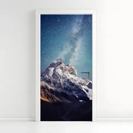 Sticker pour porte nuit étoilée sur Ushba au cœur de Svaneti – Wallnifity®