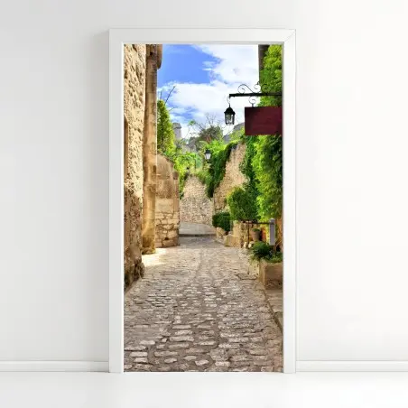 Sticker pour porte ruelle pittoresque, Les Baux-de-Provence – Wallnifity®