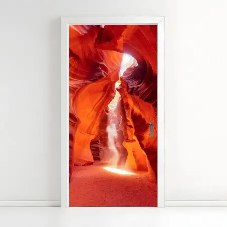 Sticker pour porte faisceau de lumière dans un canyon sculpté – Wallnifity®
