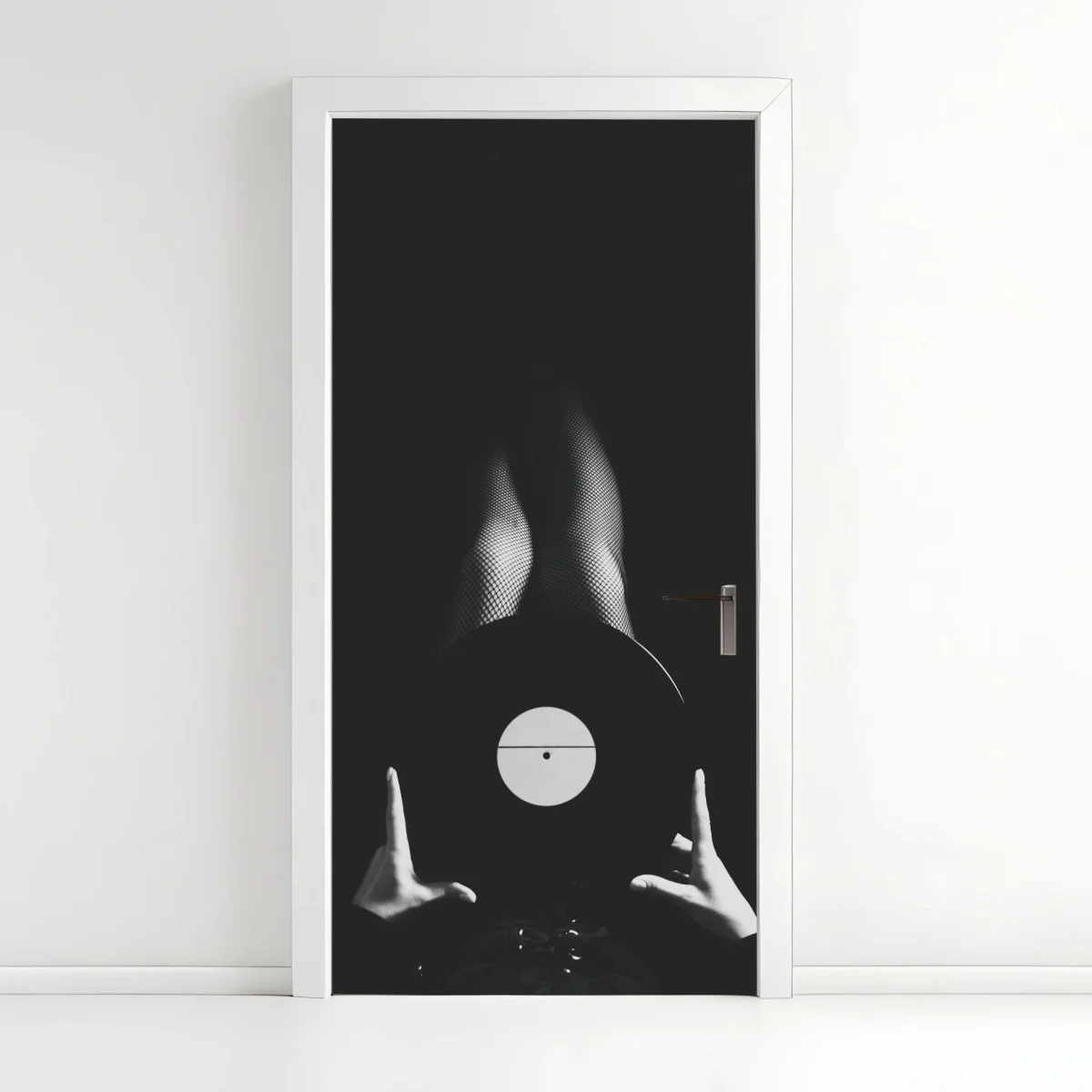Sticker pour porte vinyle en contraste: silhouette en bas résille – Wallnifity® Sticker pour porte vinyle en contraste: silhouette en bas résille – Wallnifity®
