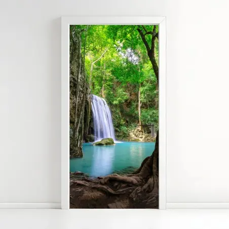 Sticker pour porte cascade d'Erawan, Thaïlande : oasis turquoise – Wallnifity®