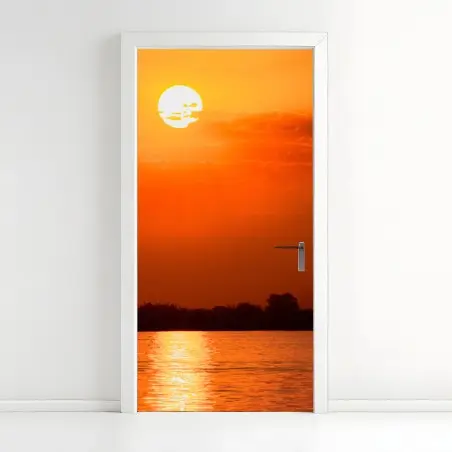 Sticker pour porte coucher de soleil rougeoyant sur le lac – Wallnifity®