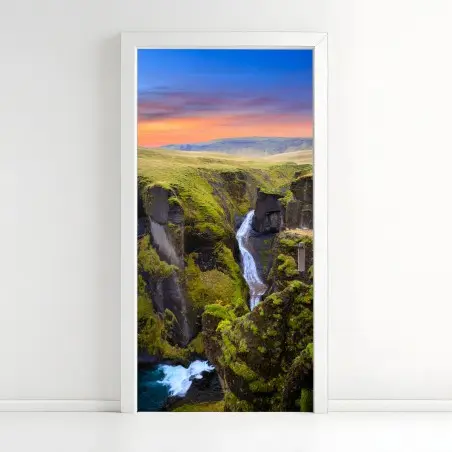Sticker pour porte paysage de Fjadrargljufur au coucher de soleil en Islande – Wallnifity®