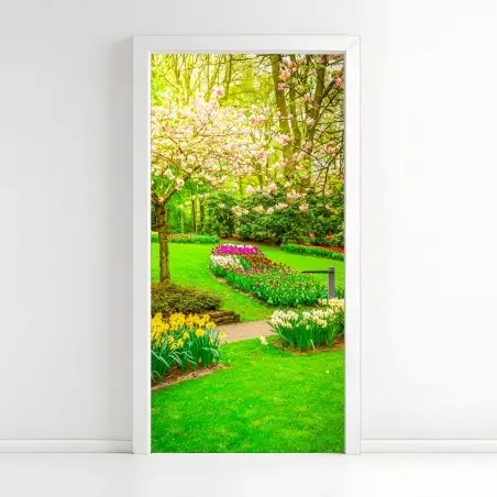 Sticker pour porte jardin printanier aux tulipes et cerisiers en fleurs – Wallnifity®