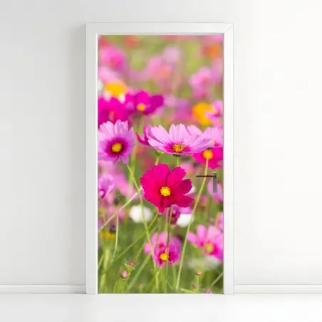 Sticker pour porte champ de cosmos roses en fleurs – Wallnifity®