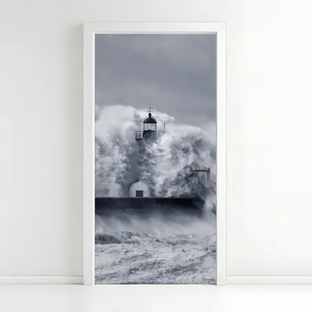 Sticker pour porte phare du Douro englouti par les vagues – Wallnifity®