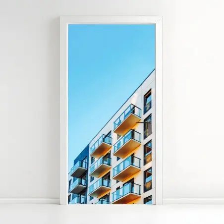 Sticker pour porte balcons contemporains contre un ciel bleu – Wallnifity®