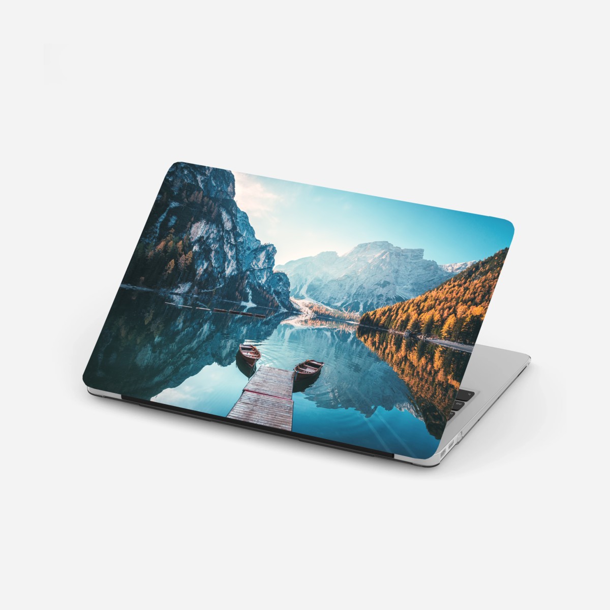 Sticker pour ordinateur portable reflet paisible au Lac de Braies – Wallnifity®