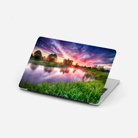 Sticker pour ordinateur portable aurore enchanteresse au bord de la rivière – Wallnifity®