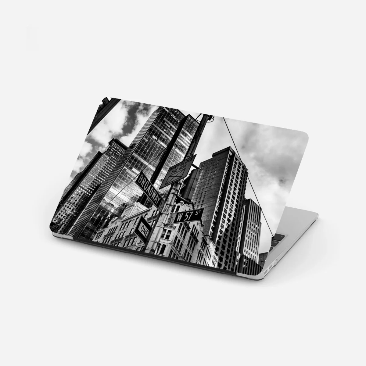 Sticker pour ordinateur portable perspective urbaine sur Broadway – Wallnifity® Sticker pour ordinateur portable perspective urbaine sur Broadway – Wallnifity®