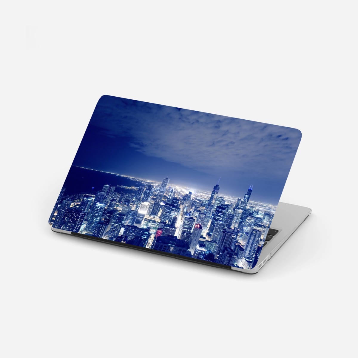 Sticker pour ordinateur portable panorama nocturne de Chicago en lumières bleutées – Wallnifity®
