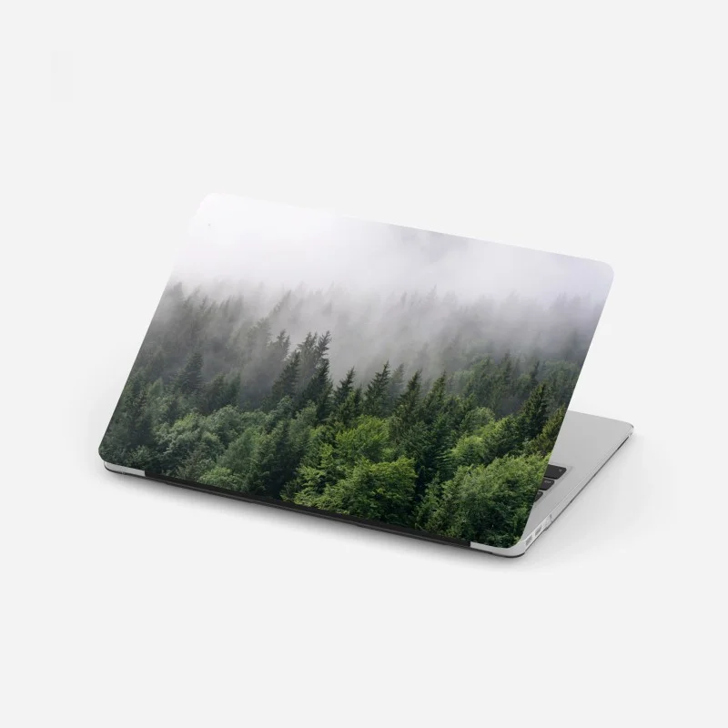 Sticker pour ordinateur portable brume mystérieuse sur la forêt de conifères – Wallnifity® Sticker pour ordinateur portable brume mystérieuse sur la forêt de conifères – Wallnifity®