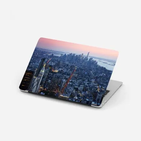 Sticker pour ordinateur portable panorama crépusculaire de Manhattan – Wallnifity®