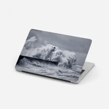 Sticker pour ordinateur portable phare du Douro englouti par les vagues – Wallnifity®