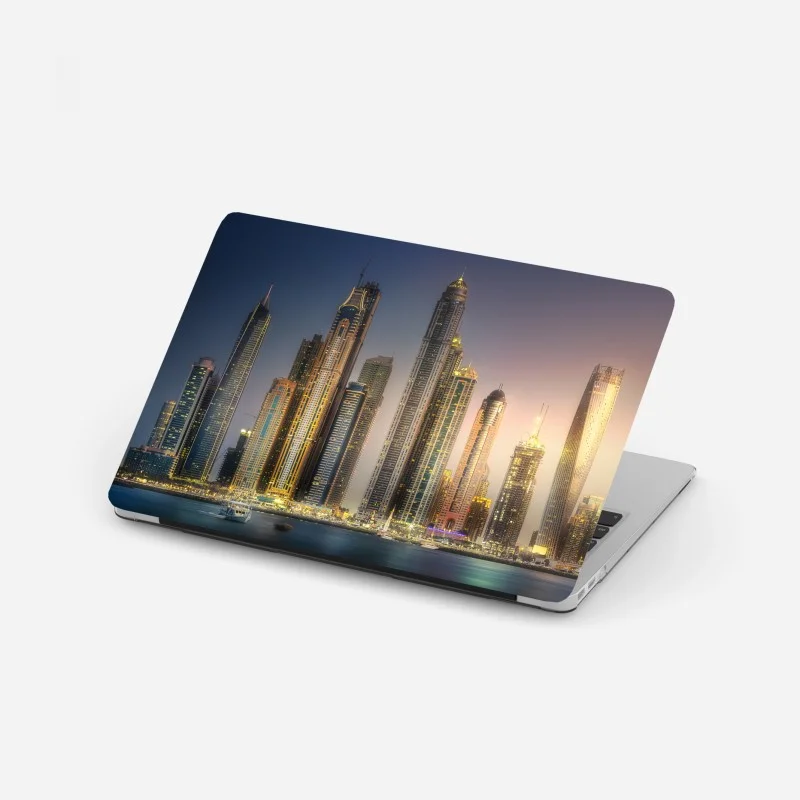 Sticker pour ordinateur portable panorama urbain de Dubaï au crépuscule – Wallnifity®