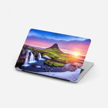 Sticker pour ordinateur portable lever de soleil sur Kirkjufell en Islande – Wallnifity®