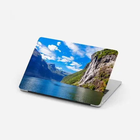 Sticker pour ordinateur portable cascade des sept sœurs à Geiranger – Wallnifity®