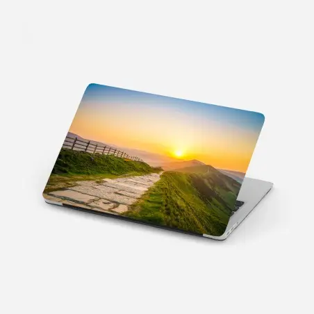 Sticker pour ordinateur portable sentier de crête au coucher de soleil – Wallnifity®