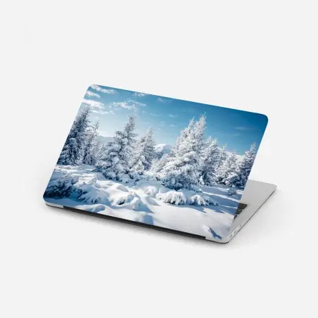 Sticker pour ordinateur portable forêt enneigée des Carpates – Wallnifity®
