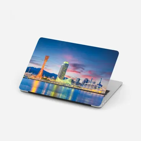 Sticker pour ordinateur portable Kobe au crépuscule : panorama du port illuminé – Wallnifity®