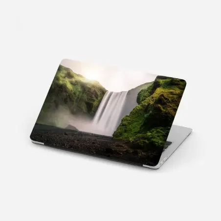 Sticker pour ordinateur portable Skógafoss : cascade majestueuse d'Islande – Wallnifity®