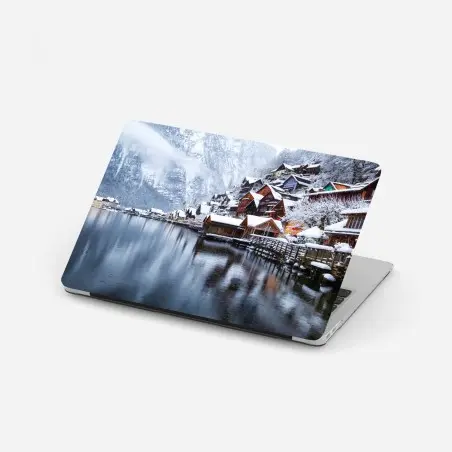 Sticker pour ordinateur portable panorama hivernal de Hallstatt au bord du lac – Wallnifity®