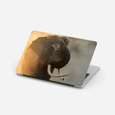 Sticker pour ordinateur portable éléphant de Surin aux défenses majestueuses – Wallnifity®