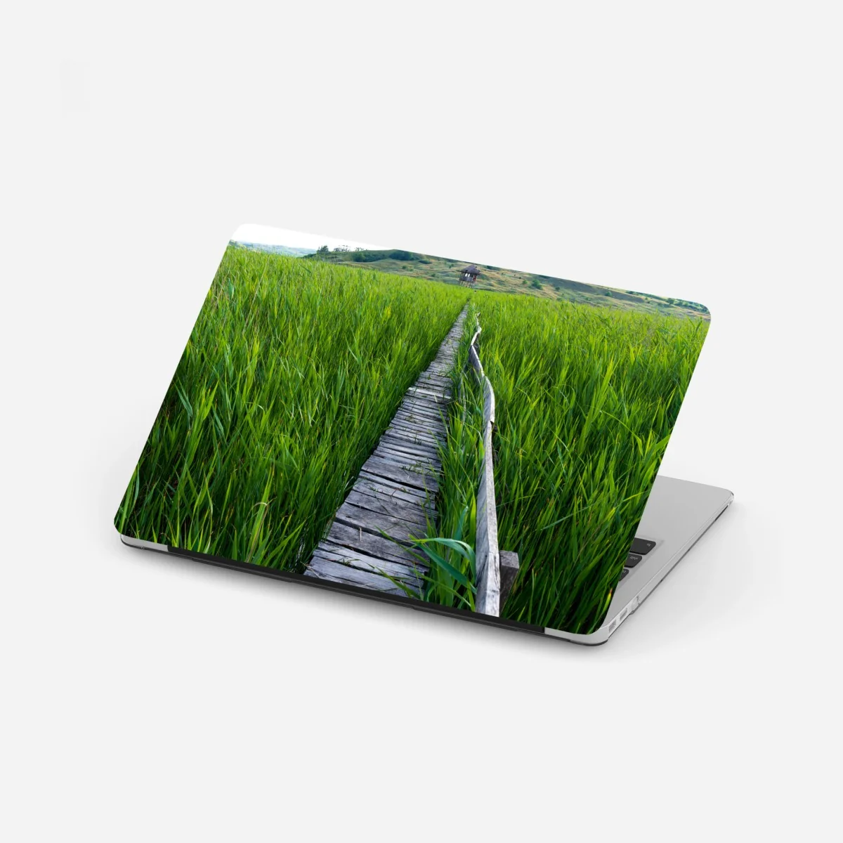 Sticker pour ordinateur portable chemin de bois au milieu des hautes herbes – Wallnifity® Sticker pour ordinateur portable chemin de bois au milieu des hautes herbes – Wallnifity®