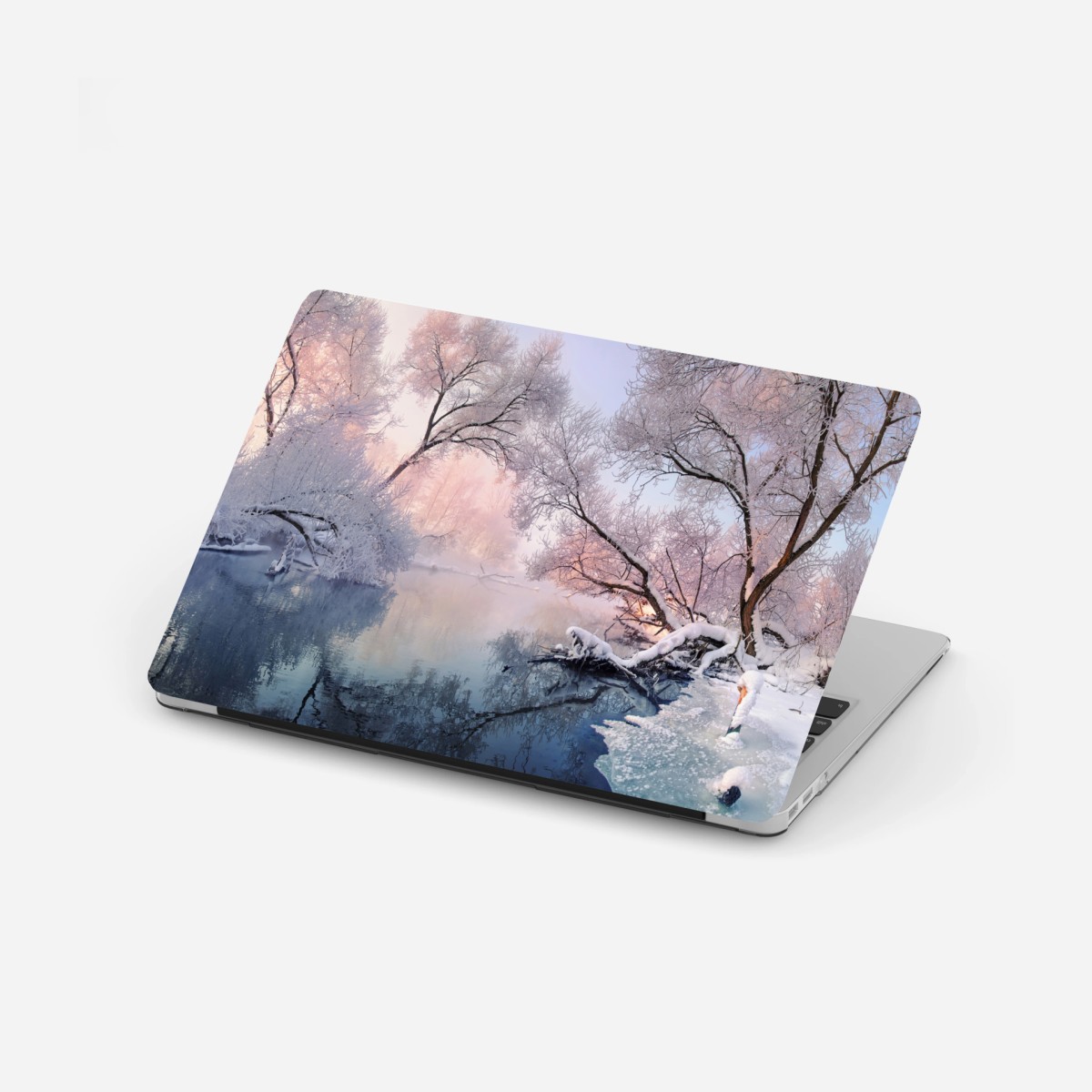 Sticker pour ordinateur portable paysage hivernal au bord de la rivière – Wallnifity®