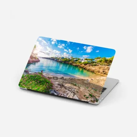 Sticker pour ordinateur portable baie tranquille de Cala Esmeralda, Majorque – Wallnifity®