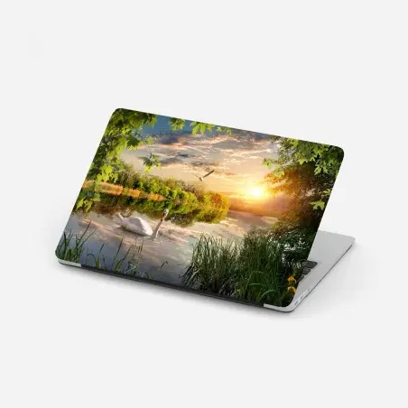 Sticker pour ordinateur portable paysage au coucher de soleil avec un cygne blanc – Wallnifity®