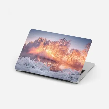 Sticker pour ordinateur portable aube hivernale au bord du lac – Wallnifity®