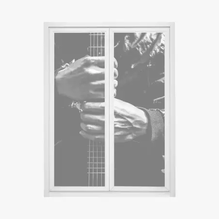 Sticker pour vitres et fenêtres mains sur le manche d'une guitare en noir et blanc – Wallnifity®