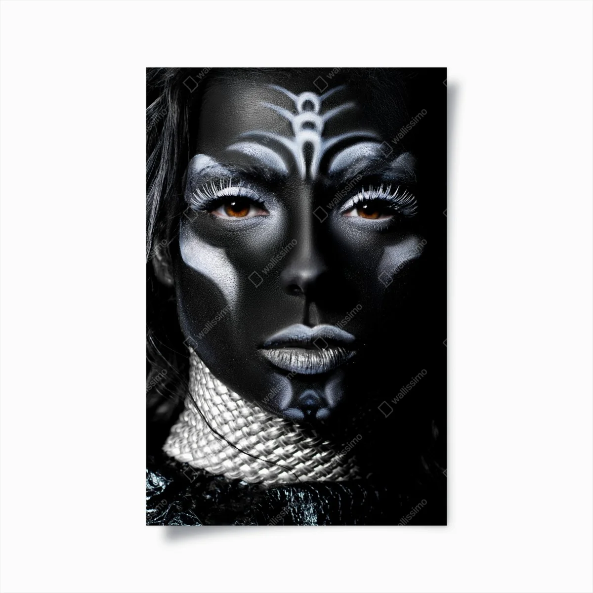 Poster portrait tribal noir et blanc au maquillage artistique – Wallnifity® Poster portrait tribal noir et blanc au maquillage artistique – Wallnifity®
