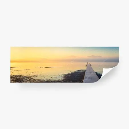 Papier peint jetée vers l'horizon brumeux – Wallnifity®
