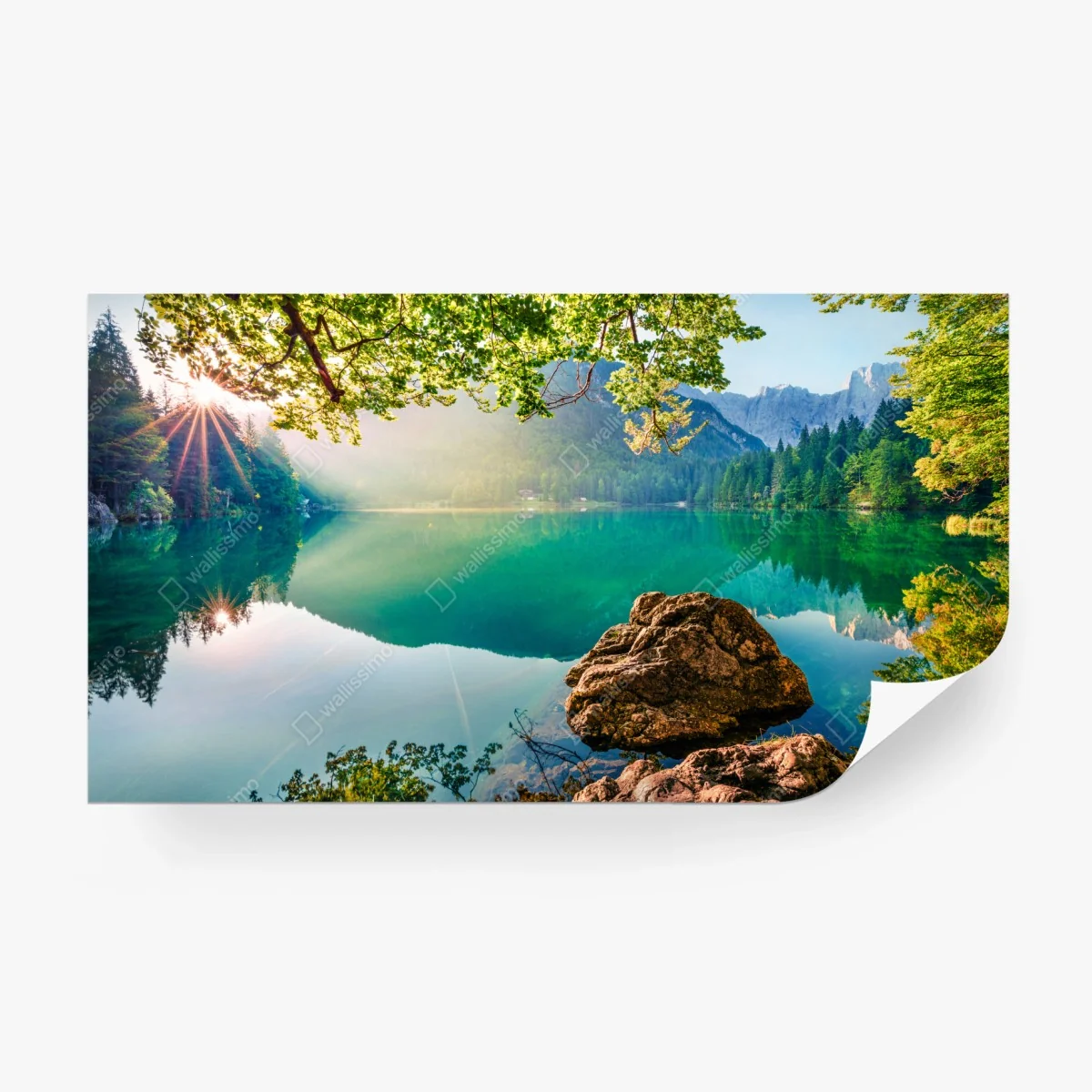 Papier peint vue matinale sur le lac de Fusine, Alpes Juliennes – Wallnifity® Papier peint vue matinale sur le lac de Fusine, Alpes Juliennes – Wallnifity®