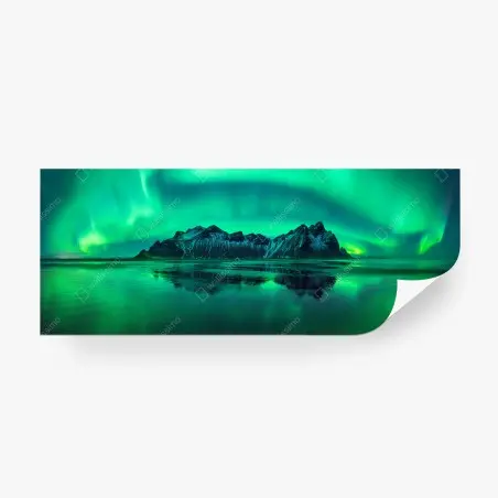 Papier peint aurores au-dessus de Vestrahorn sur la plage noire d'Islande – Wallnifity®